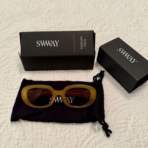New Sway Parisian Piece Yellow Sunglasses – NIB